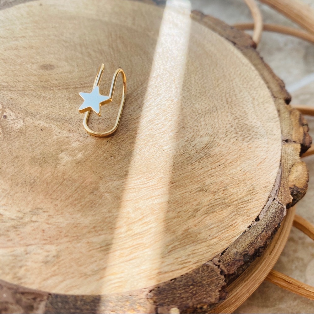 Dainty Star Ear Cuff